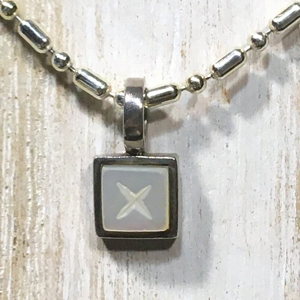 AUTHENTIC BLOOM 925 STERLING SILVER, MOTHER OF PEARL & CROSS SMALL PENDANT 5/8"